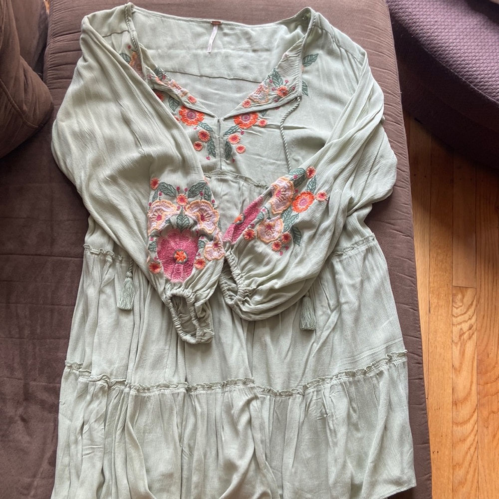 Never worn beautiful Free people dress 😍